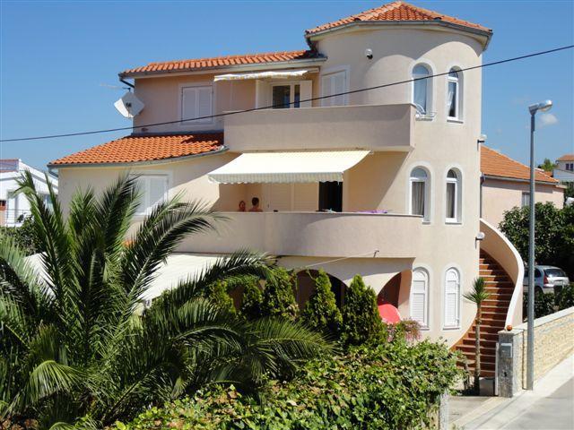 Apartments Sljuka Pirovac Luaran gambar